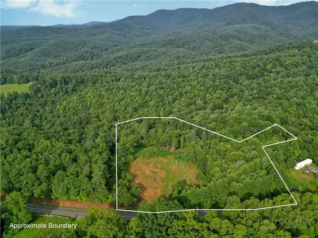 12549 N Nc 16 Highway, Millers Creek