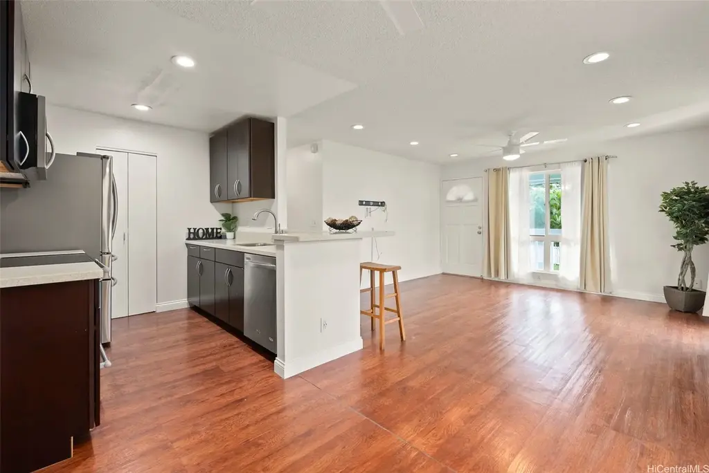 94-820 Lumiauau Street # A201, Waipahu