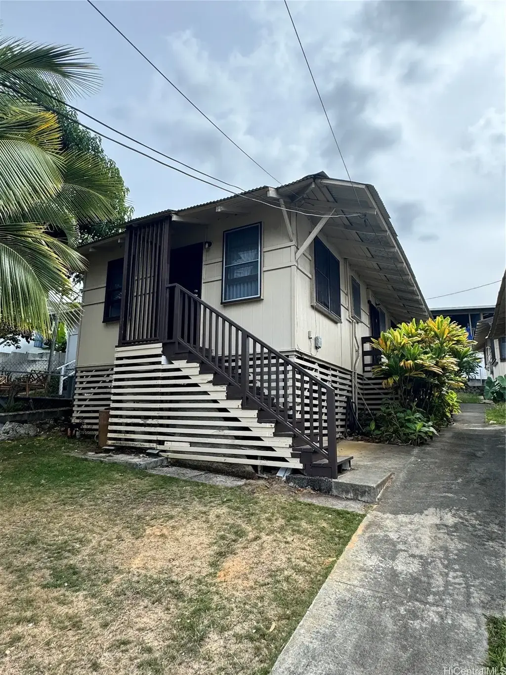 219 Auwaiolimu Street # A, Honolulu