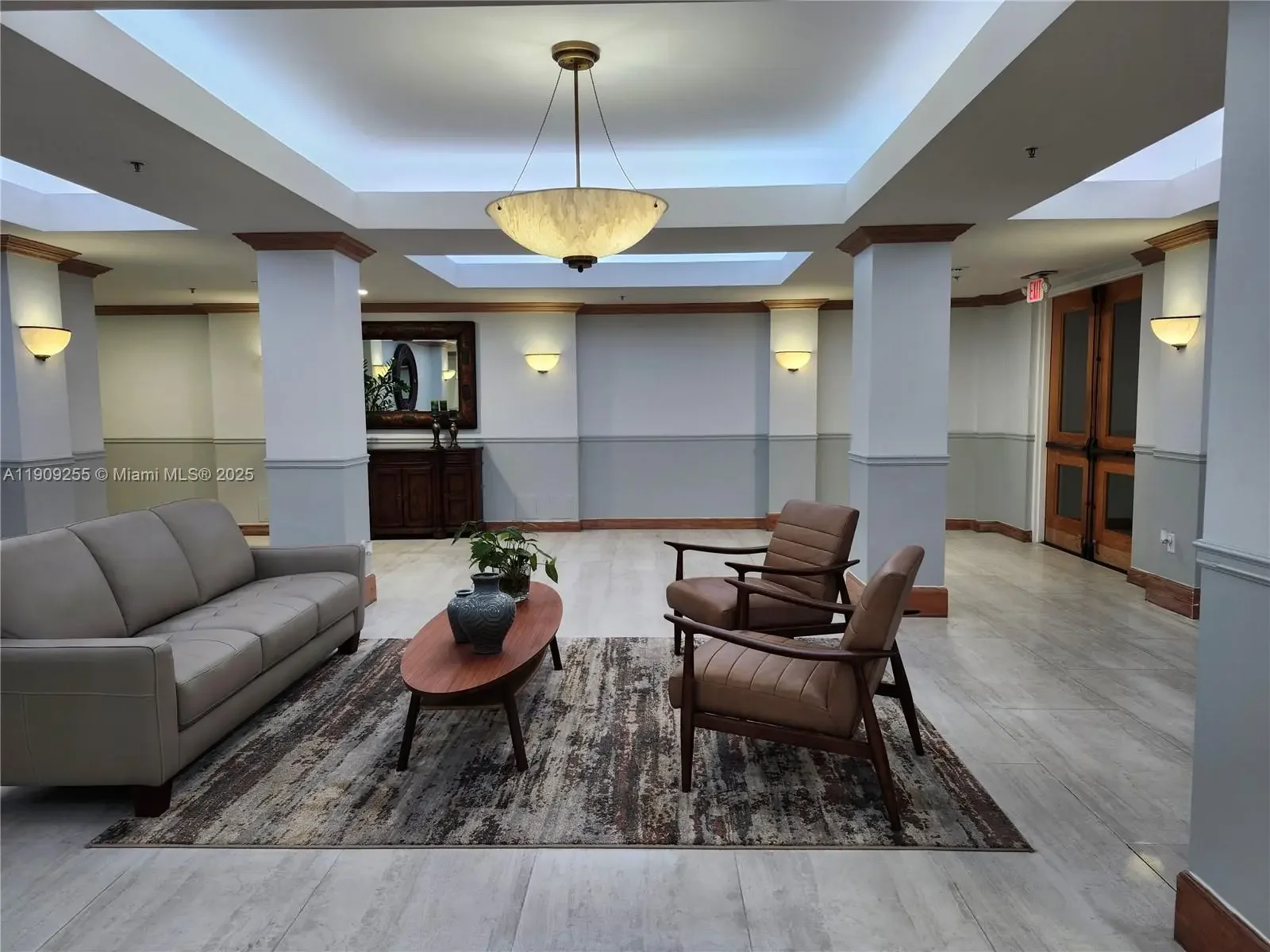 Photo of Listing #A11909255