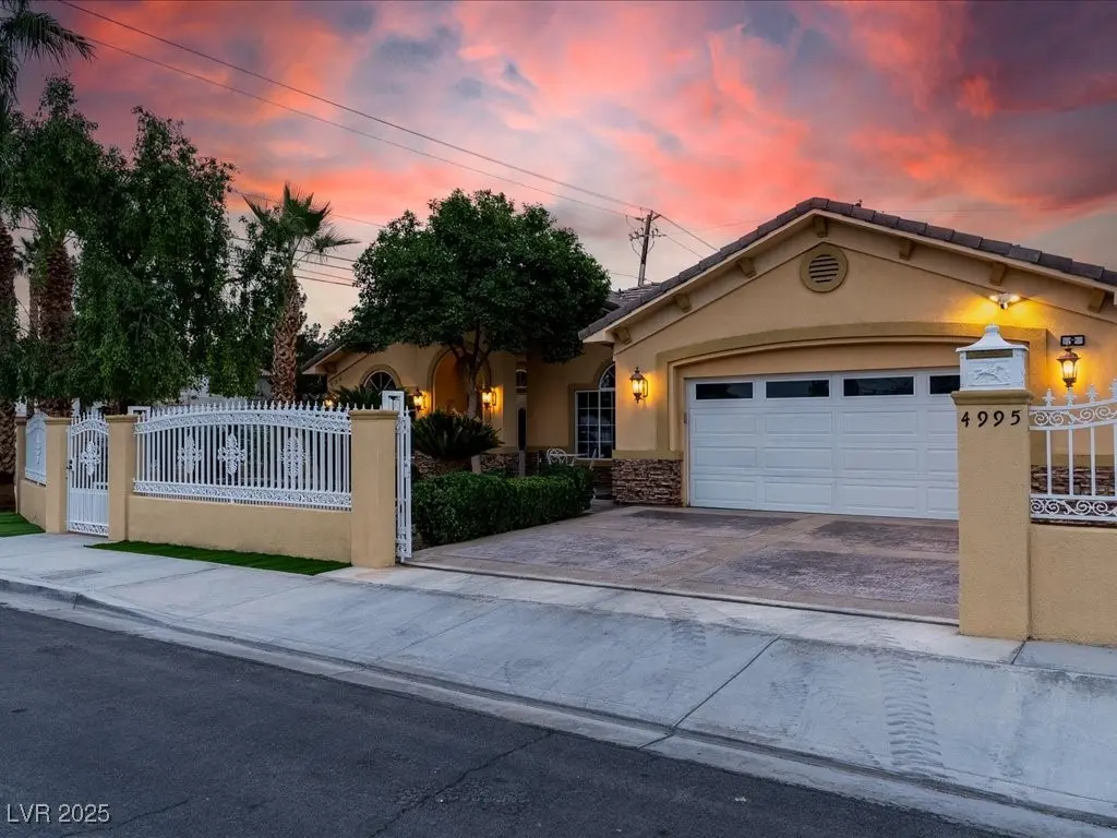 Photo of Listing #2731406