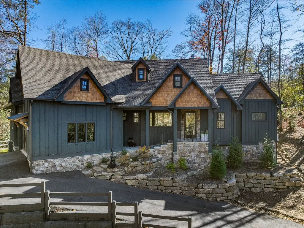 374 Turkey Roost Road, Sapphire