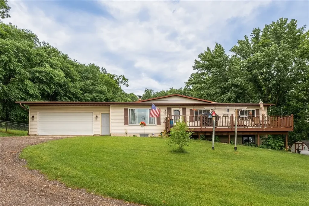 W2876 Us Highway 10, Durand