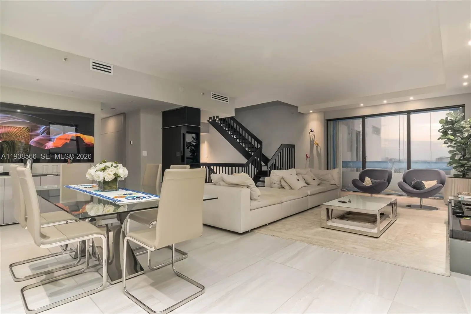 Photo of Listing #A11908566