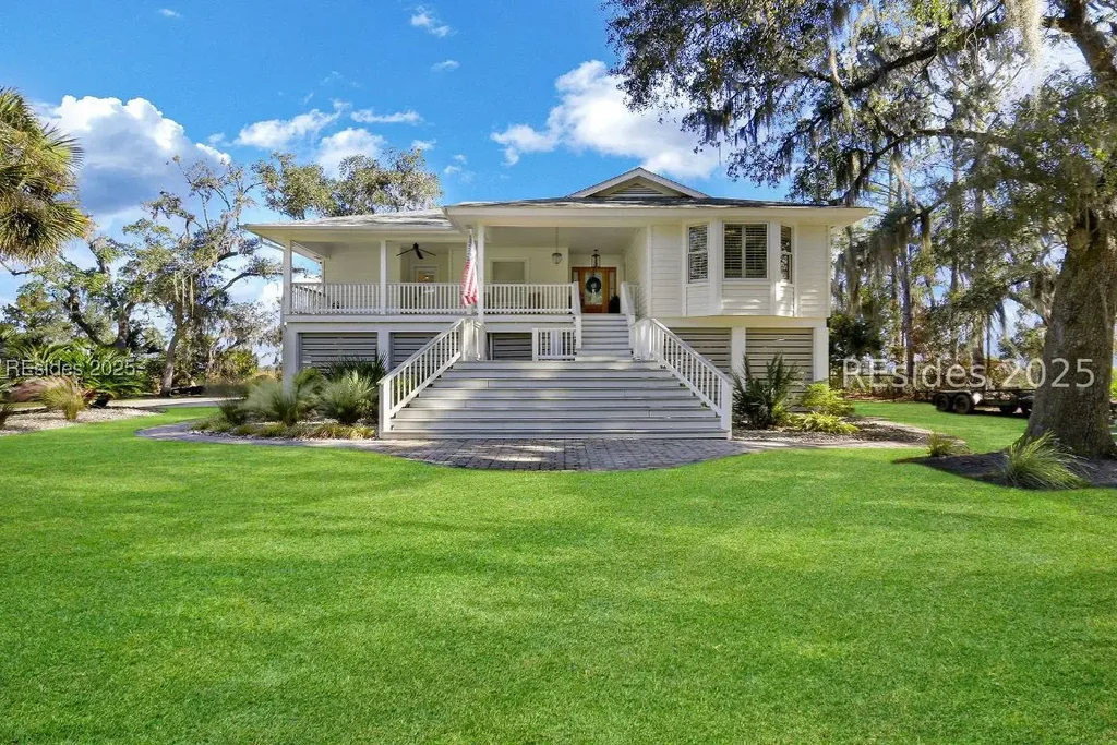 465 Broadview Drive, Ridgeland