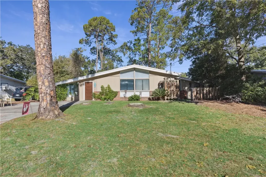 2111 Clairmont Lane, Brunswick