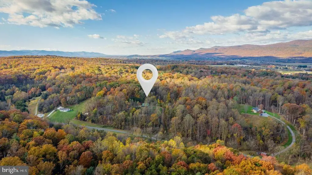 900 Crooked Run Rd, Shenandoah