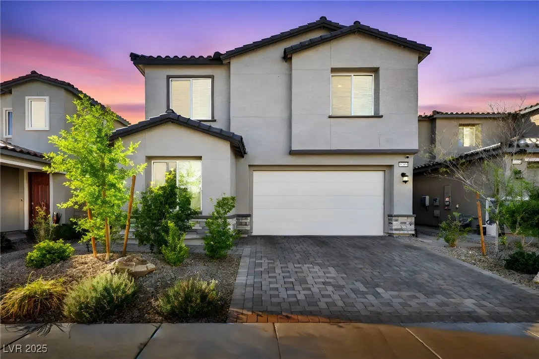 Photo of Listing #2732777