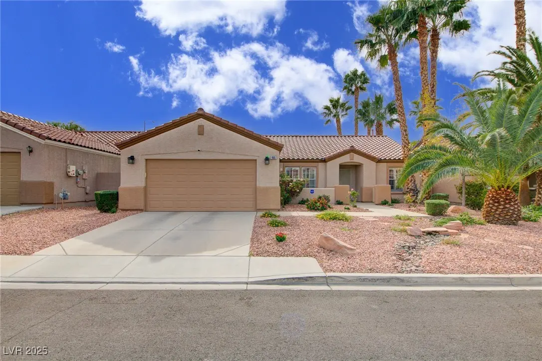 Photo of Listing #2733351