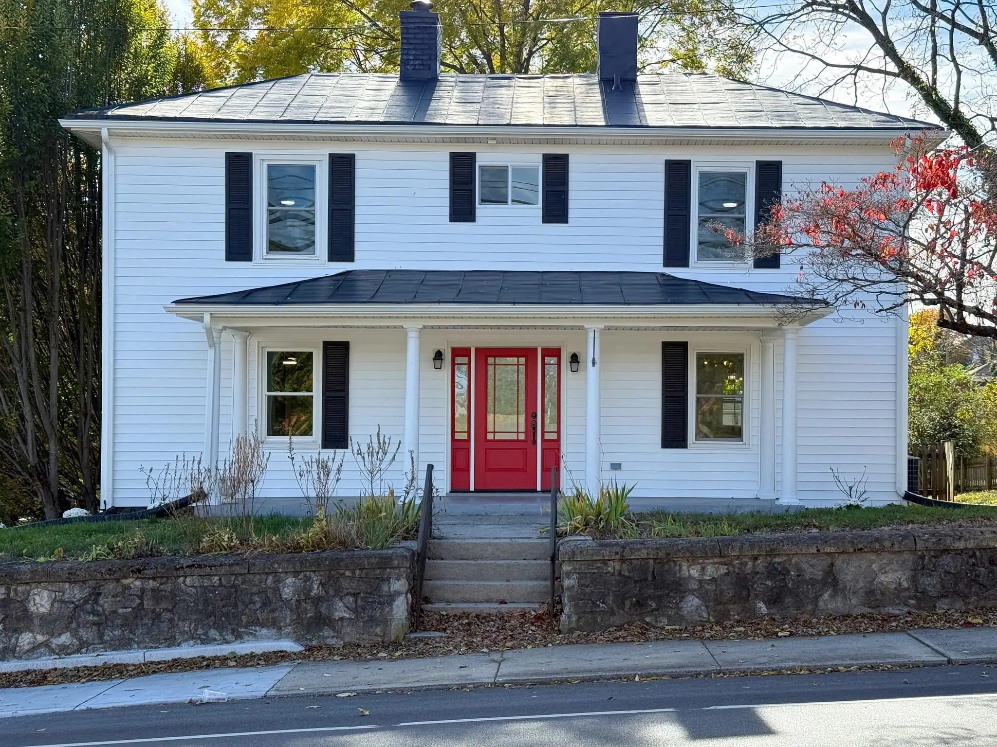 1202 Beverley St W, Staunton