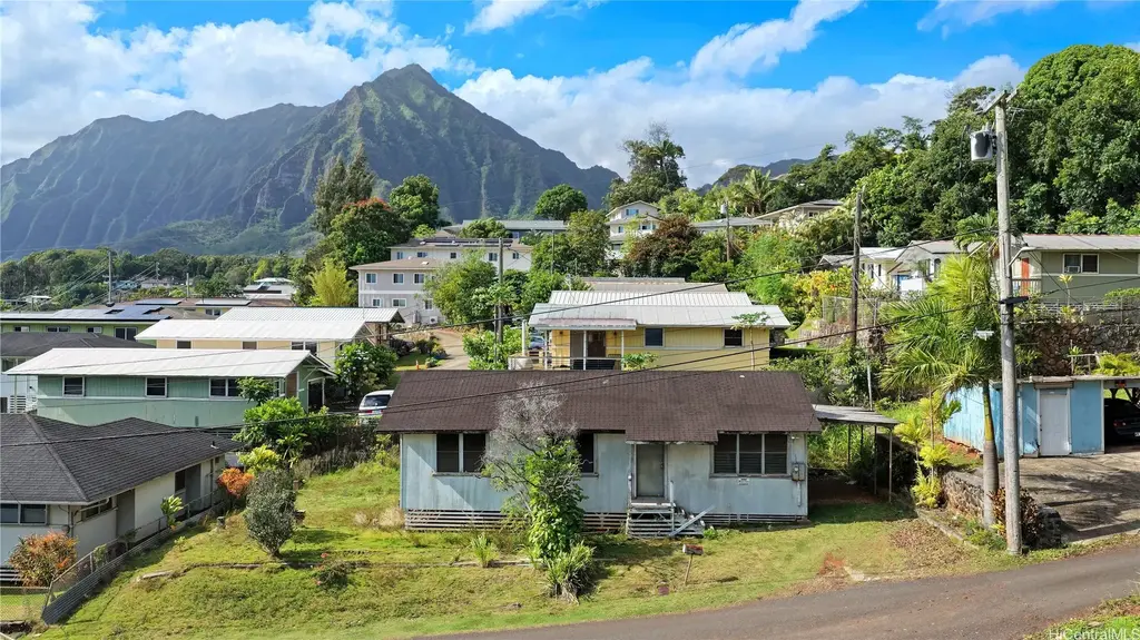 45-1016 Pahuwai Place, Kaneohe