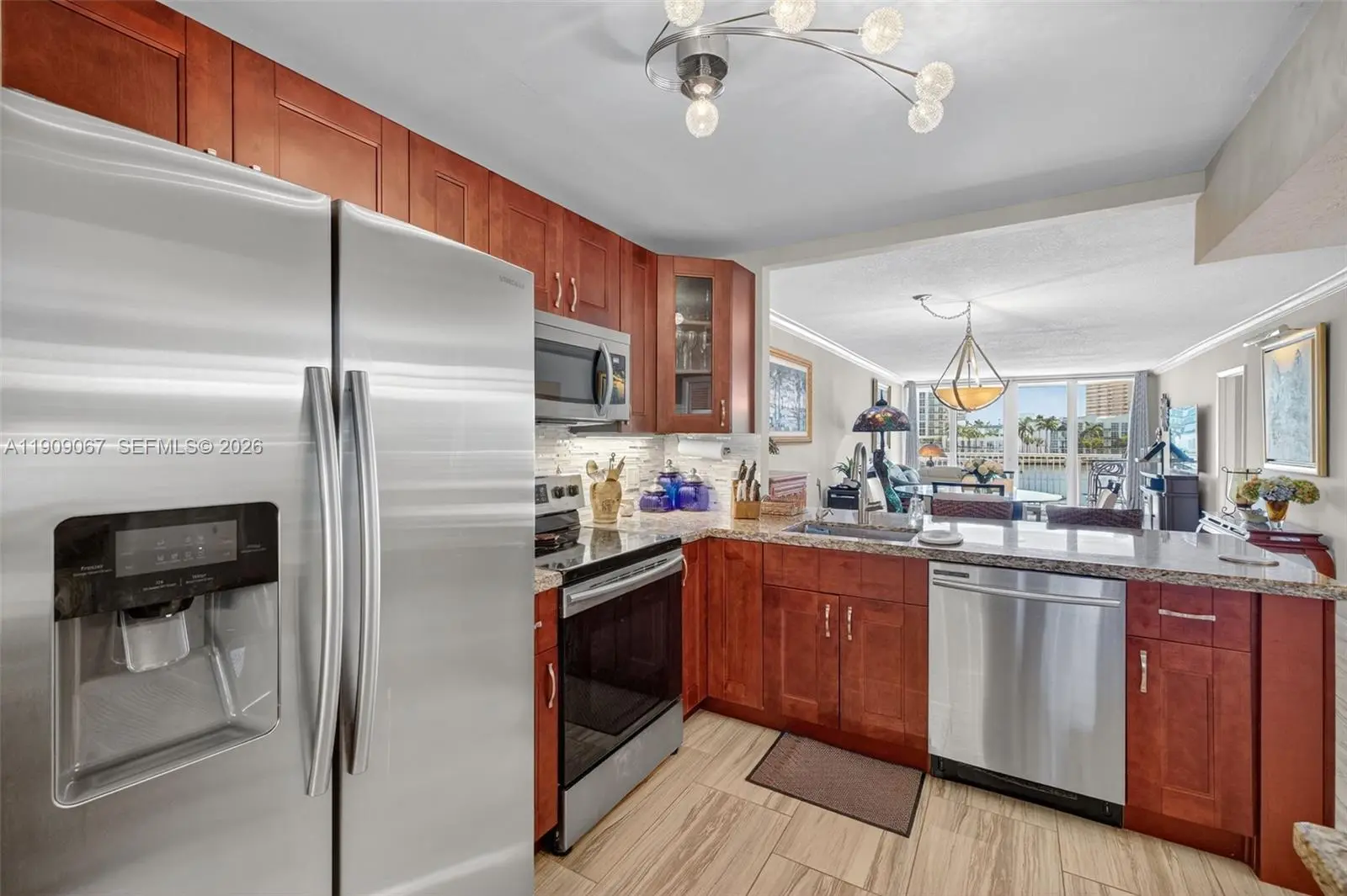 Photo of Listing #A11909067