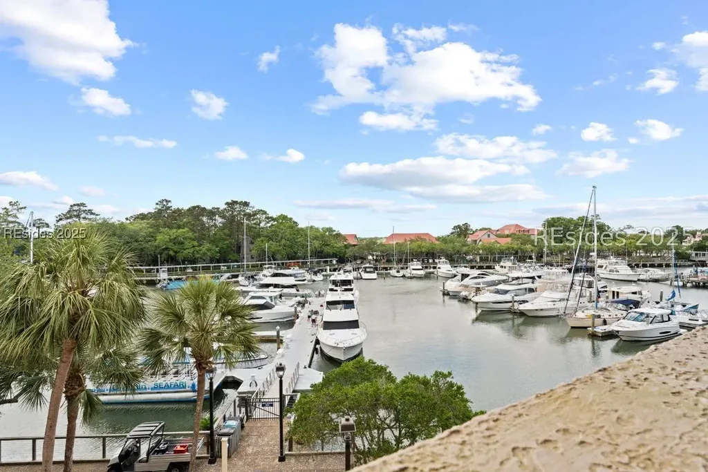 13 Harbourside Lane 7154, Hilton Head Island