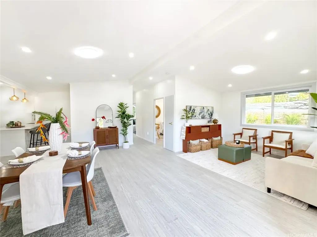 95-092 Waipuka Street, Mililani