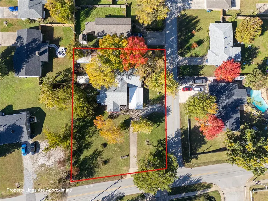 1307 Bella Vista Road, Bentonville
