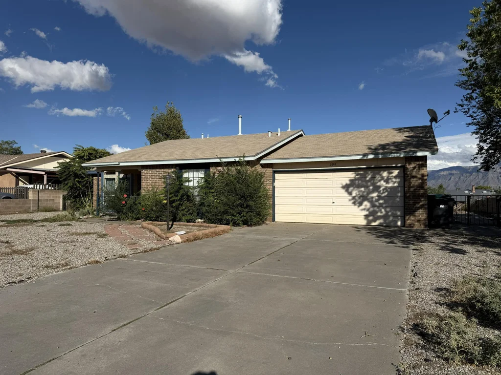 290 Asbury Road Ne, Rio Rancho