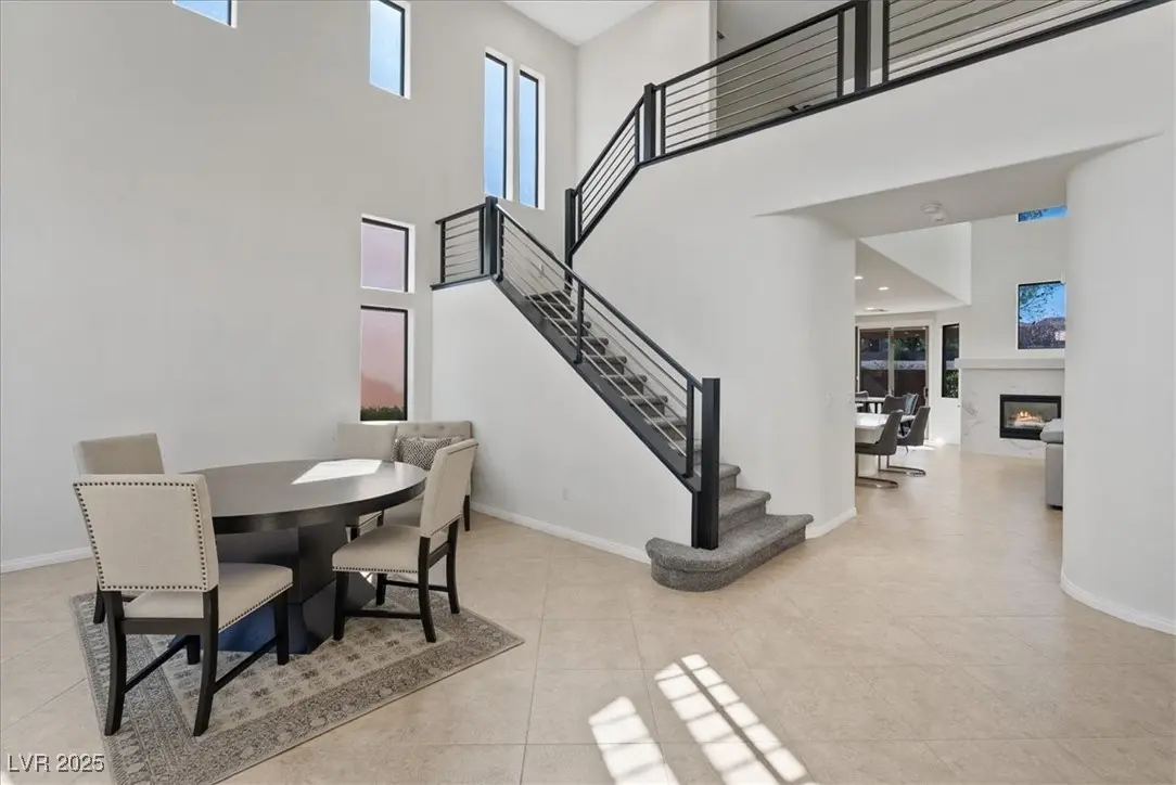 Photo of Listing #2733566