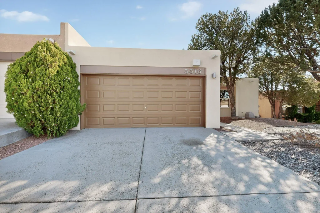 5516 Amistad Road Ne, Albuquerque