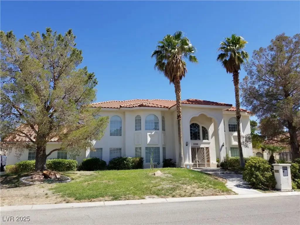 Photo of Listing #2733579