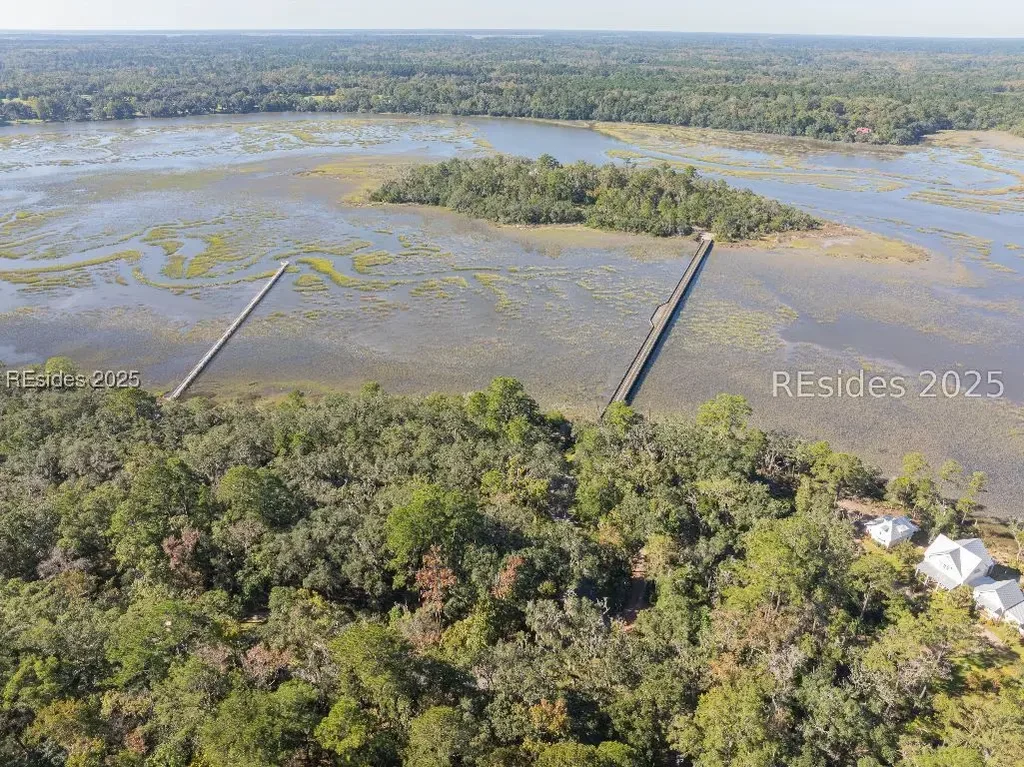 75 Island Way, Seabrook