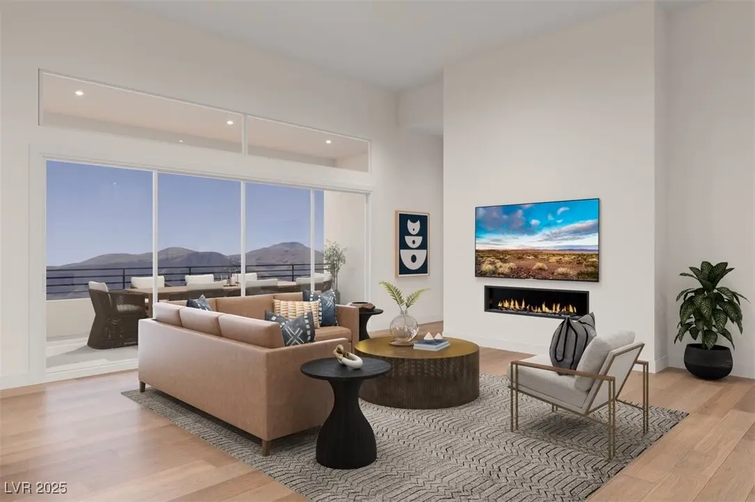 Photo of Listing #2733394