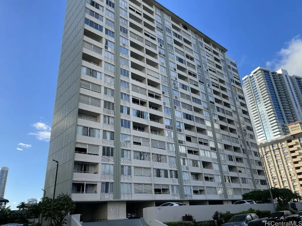 780 Amana Street, Honolulu