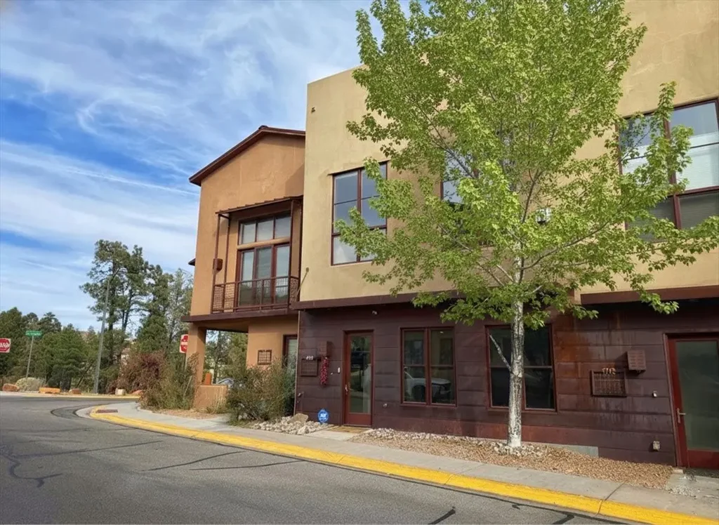 4714 Quemazon Place, Los Alamos