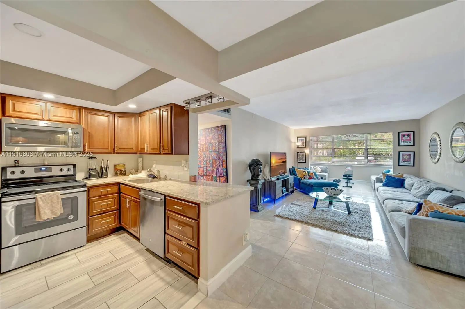 Photo of Listing #A11910803