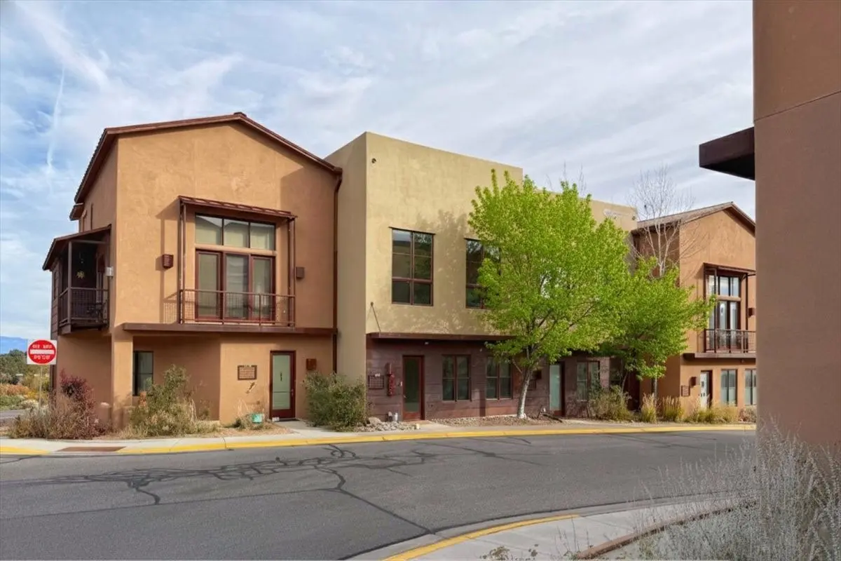 4714 Quemazon Place, Los Alamos