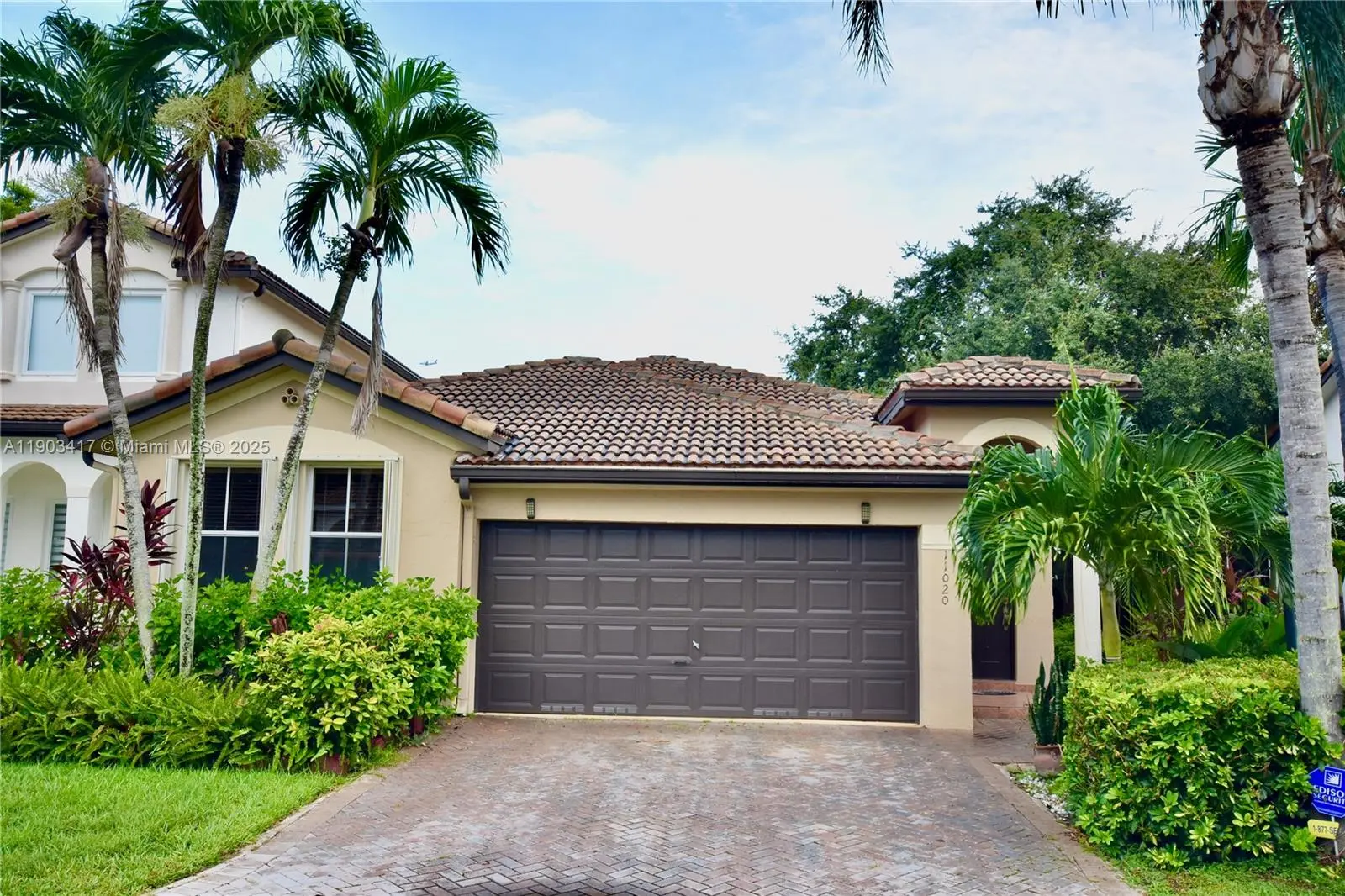 Photo of Listing #A11903417