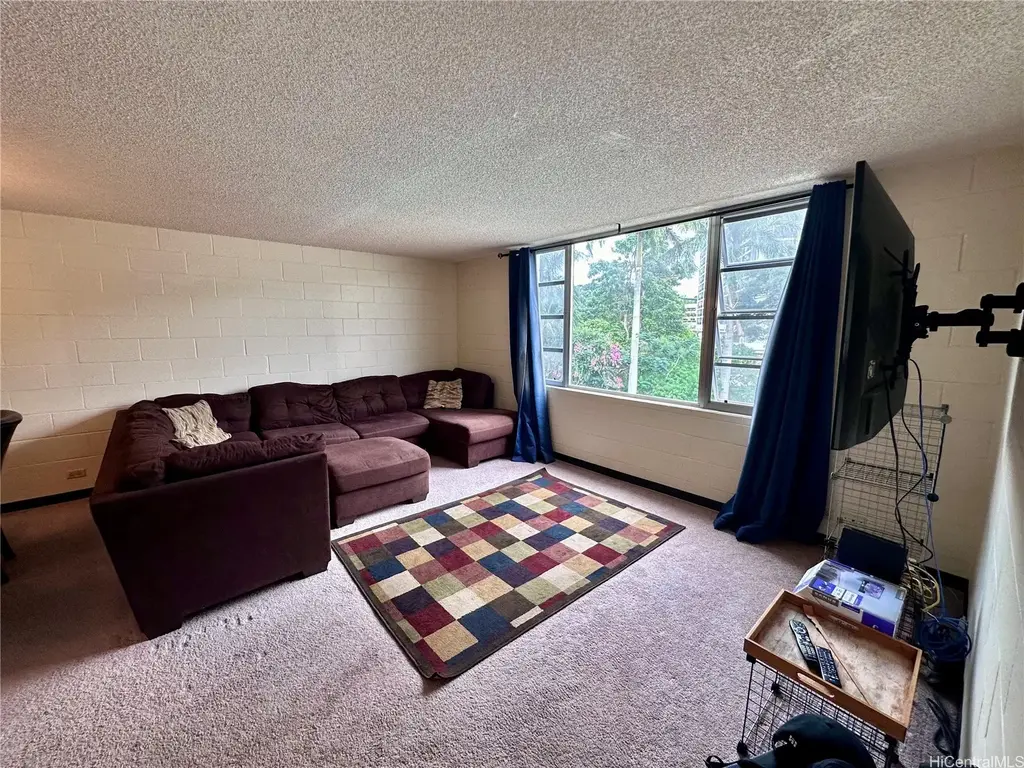 98-1034 Moanalua Road # 4202, Aiea