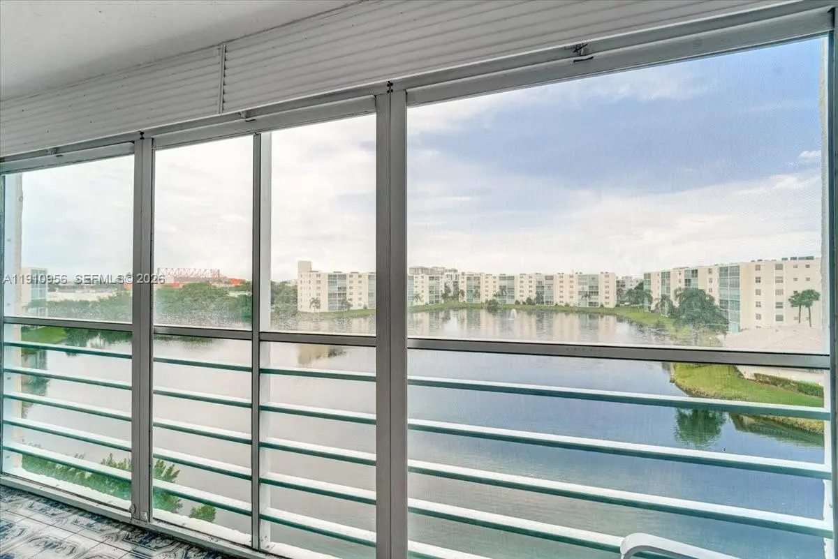 Photo of Listing #A11910956