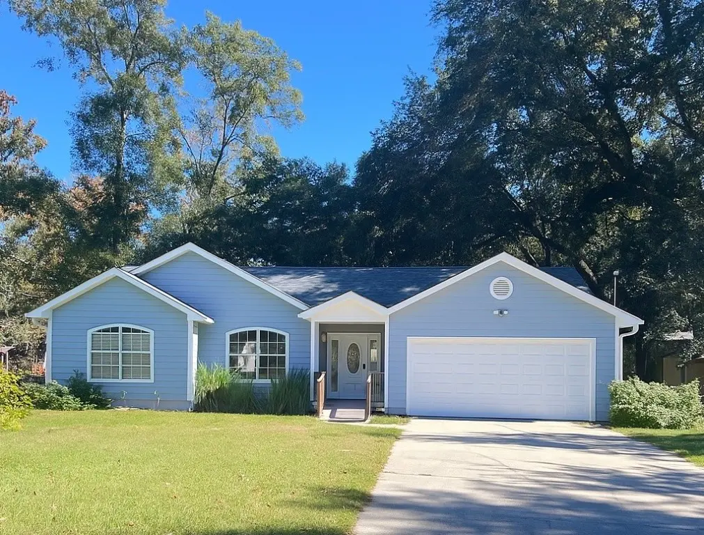 243 Glen Meadows Circle, Brunswick