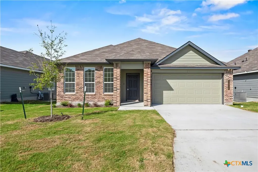1916 Meridian Loop, Temple