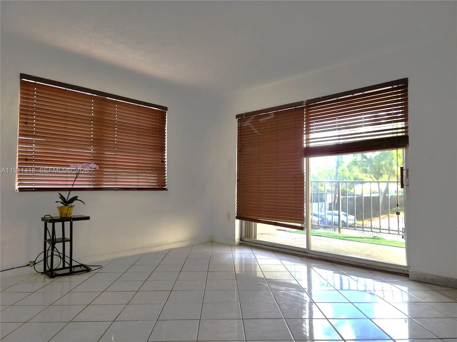 Photo of Listing #A11911418