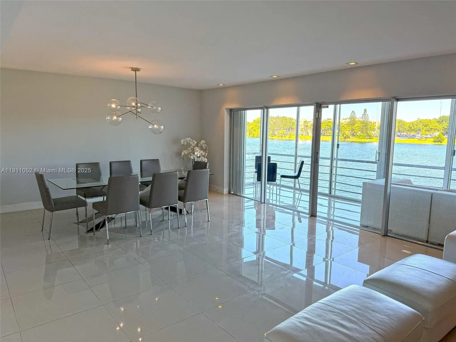 Photo of Listing #A11911052