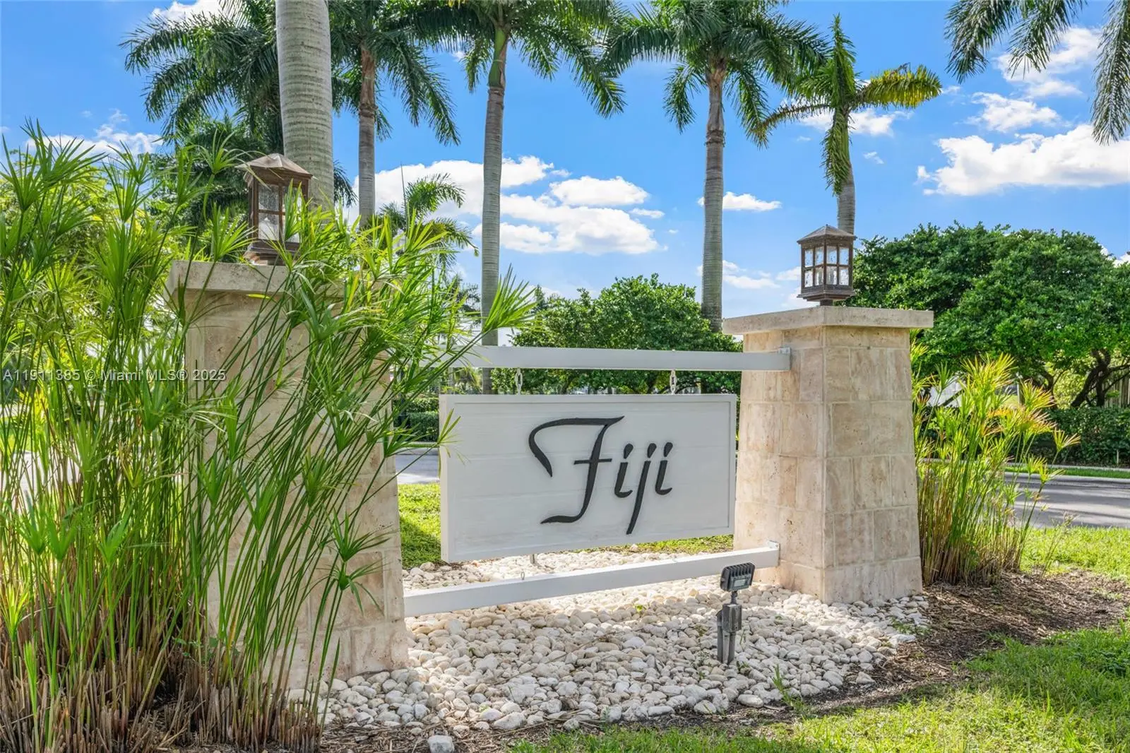 Photo of Listing #A11911385