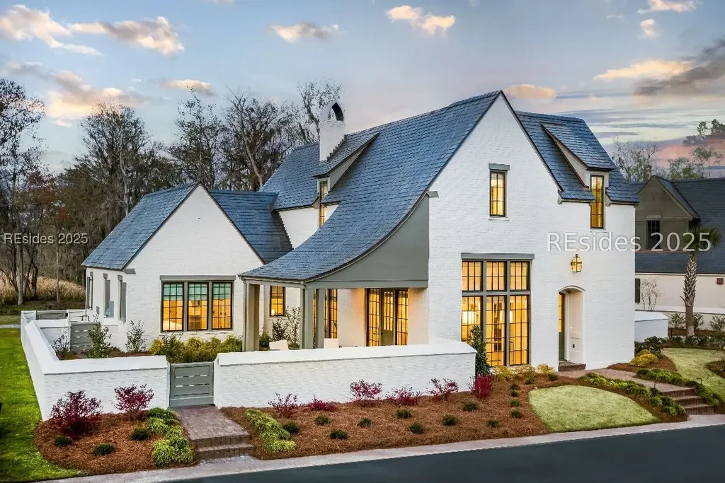 120 Riceland Way, Richmond Hill