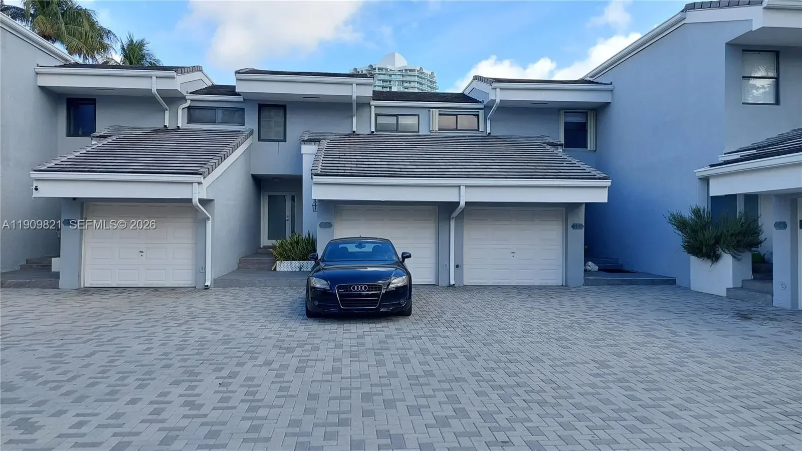 Photo of Listing #A11909821