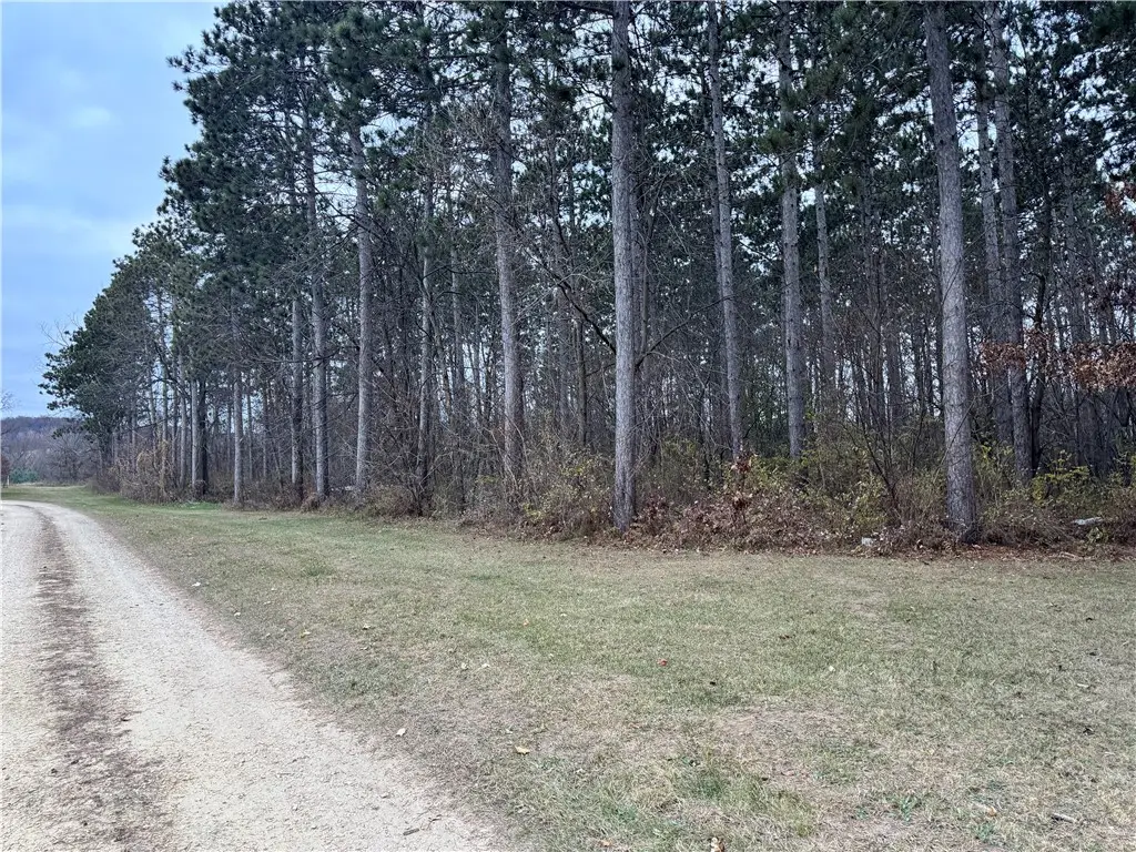 South 7th Street, Eleva