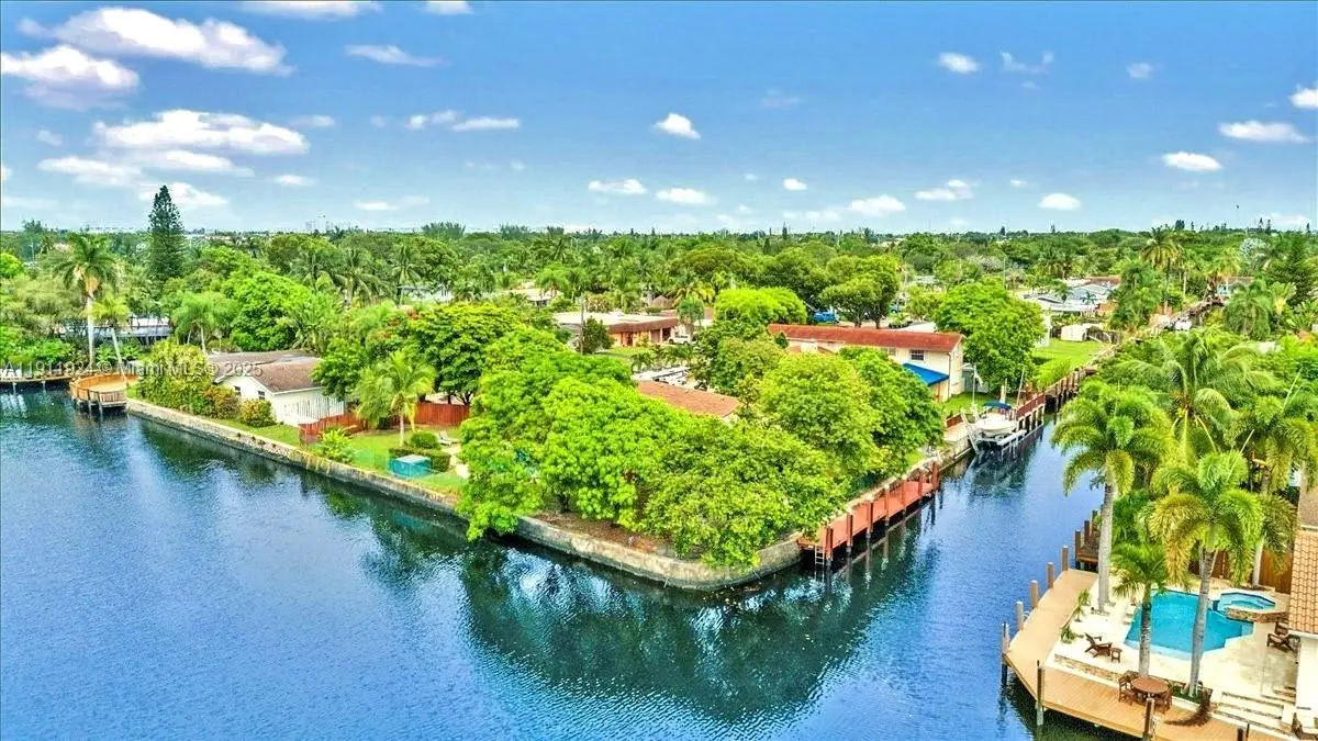 Photo of Listing #A11911924