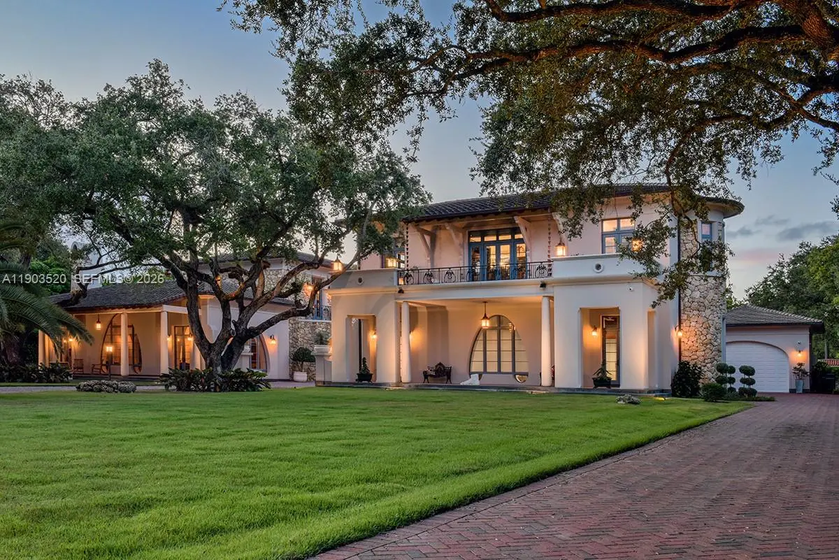 5771 Sw 94th St, Pinecrest