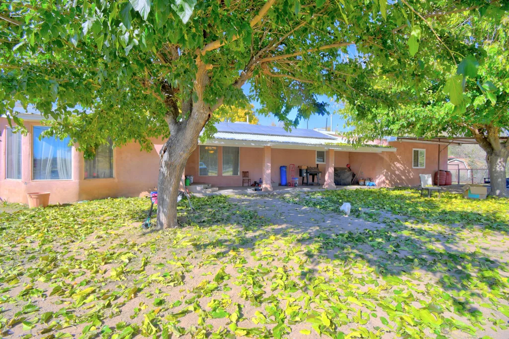 1213 Gabaldon Road, Belen
