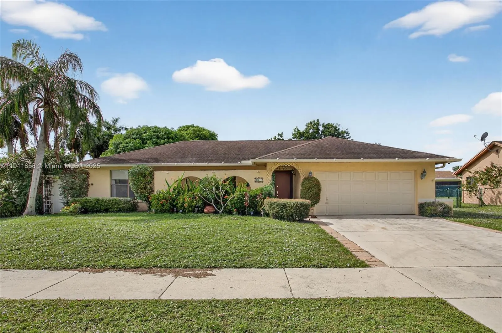 Photo of Listing #A11911858