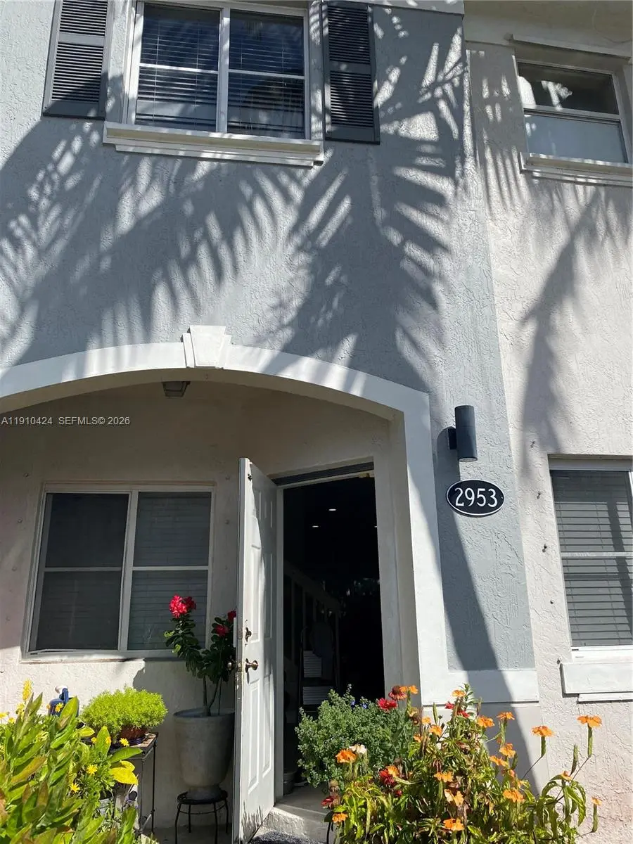 Photo of Listing #A11910424