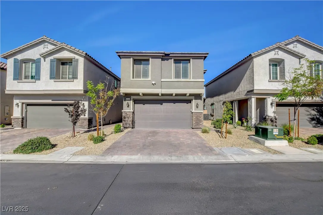 Photo of Listing #2733912