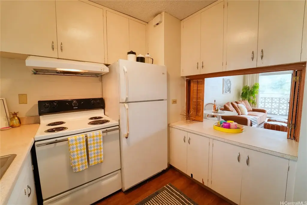 1323 Makiki Street # A301, Honolulu