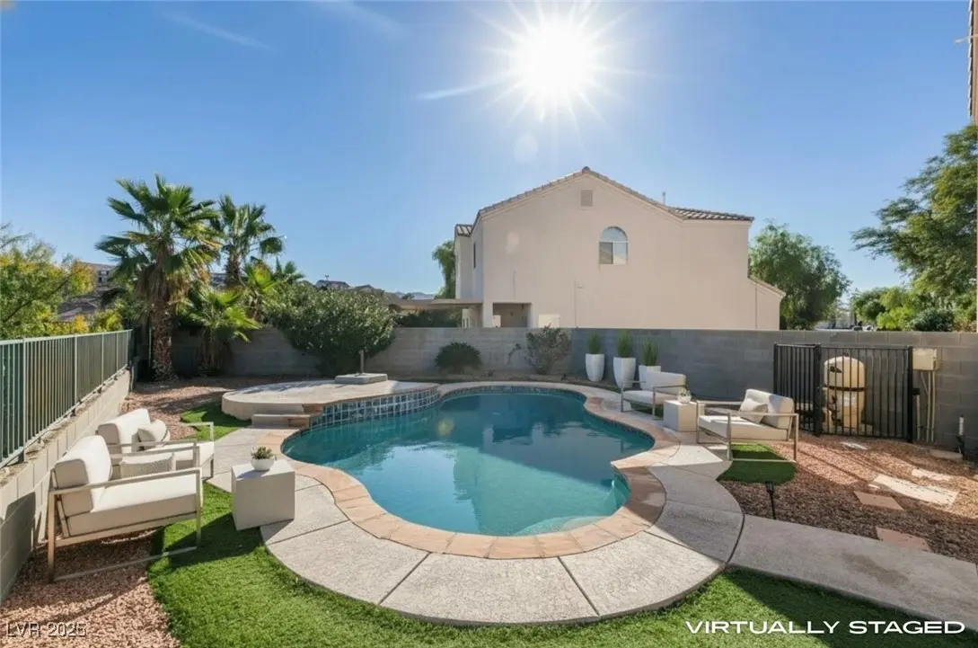 Photo of Listing #2733445