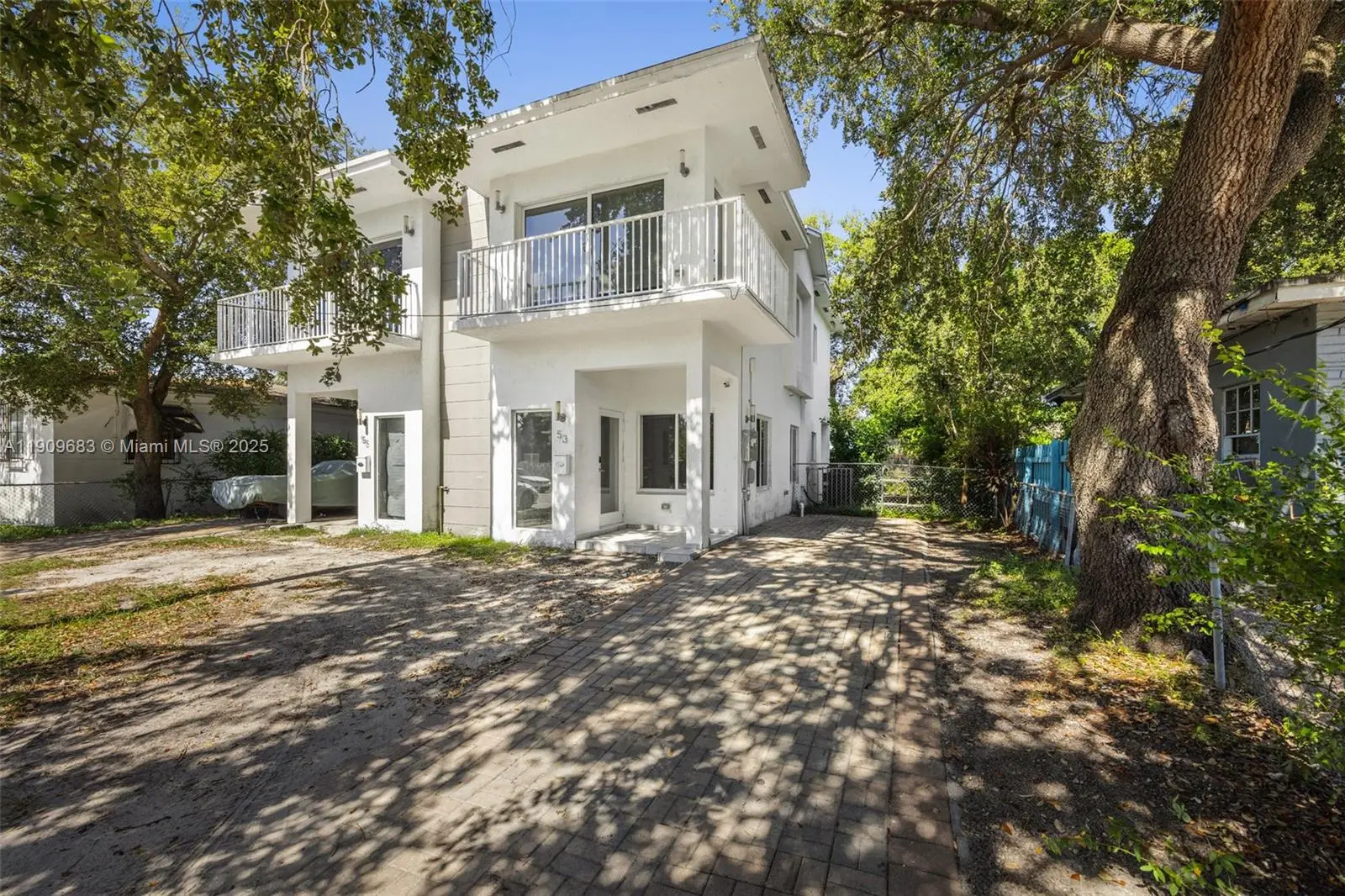 Photo of Listing #A11909683