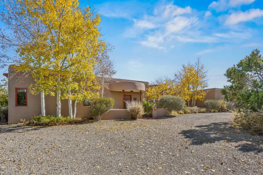 58 Sundance Drive, Santa Fe